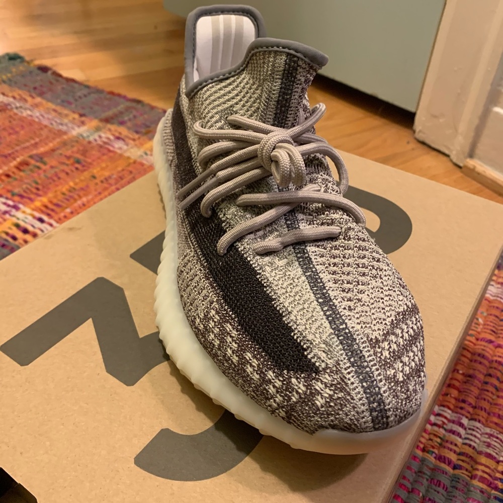 SOLD - adidas Yeezy Boost 350 v2 ZYON - Picture 4 of 11